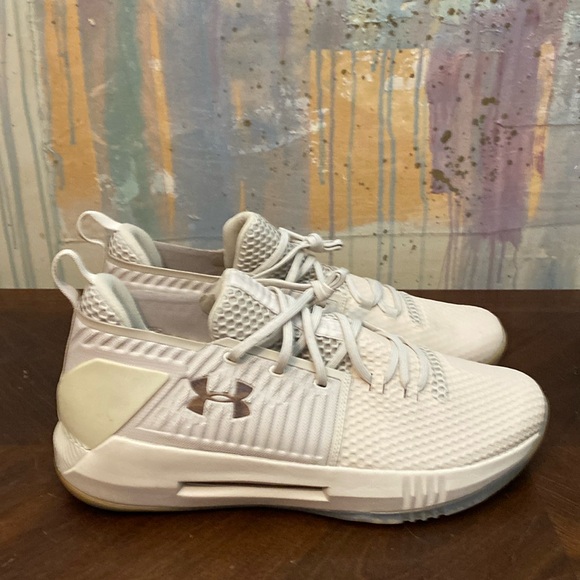Under ArmourUA HOVR Sample Mens BasketballShoes Sneakers Size 15 NWOT